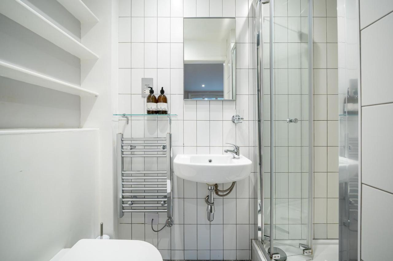 Sleek Flat With Communal Courtyard Λονδίνο Εξωτερικό φωτογραφία